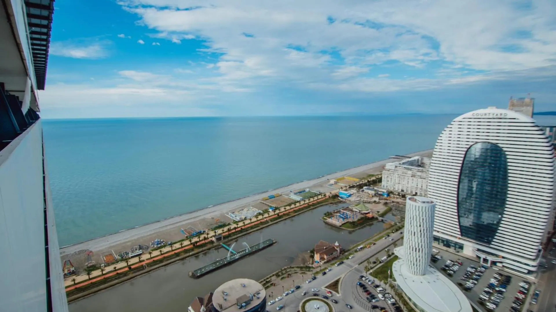 ***** Apartment Luxury Beach Front Aparthotel Batumi Georgia